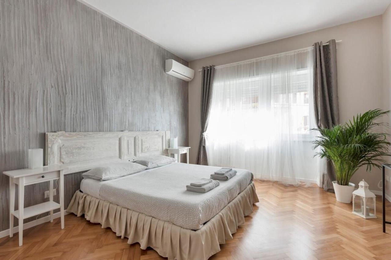 Ferienwohnung Regina Luxury Flat Rom Exterior foto
